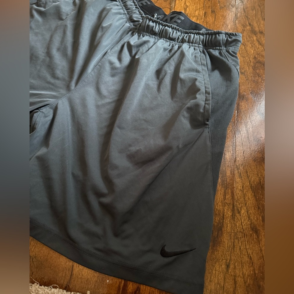 Nike shorts (men)
